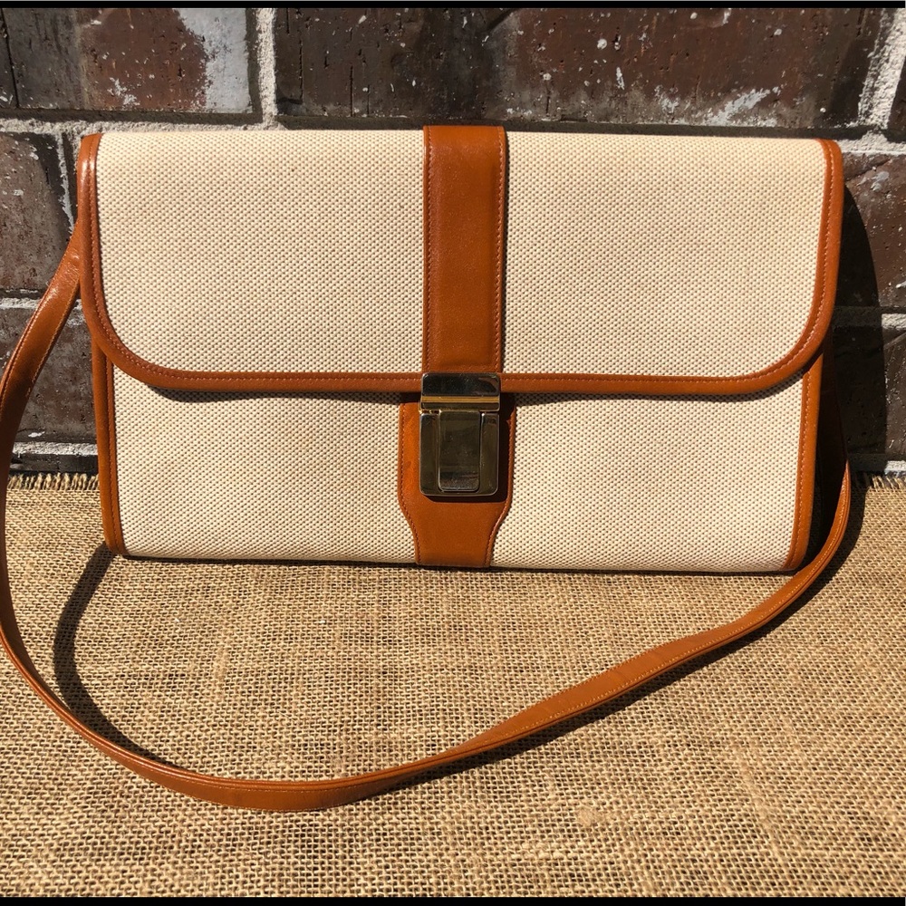 Elegant Tan and Cream Shoulder Bag